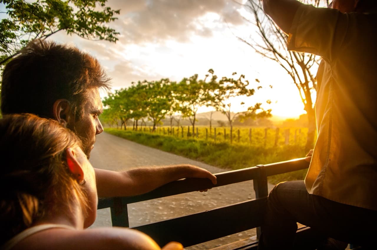 The Politics of Moving Abroad: Escaping to vs. Living in Costa Rica